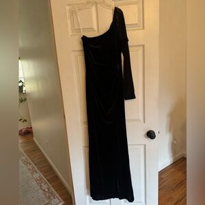 Lulu's Chic Black One-Shoulder Dress